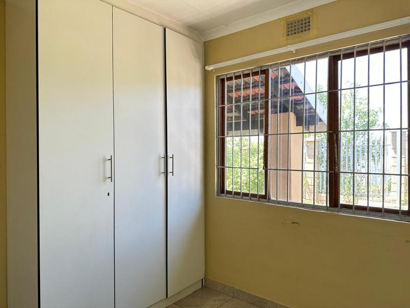 6 Bedroom Property for Sale in Mthata Eastern Cape